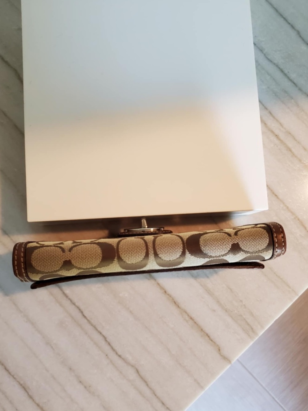 Coach Signature Turnlock Wallet in Brown and Cream - Picture 4 of 13